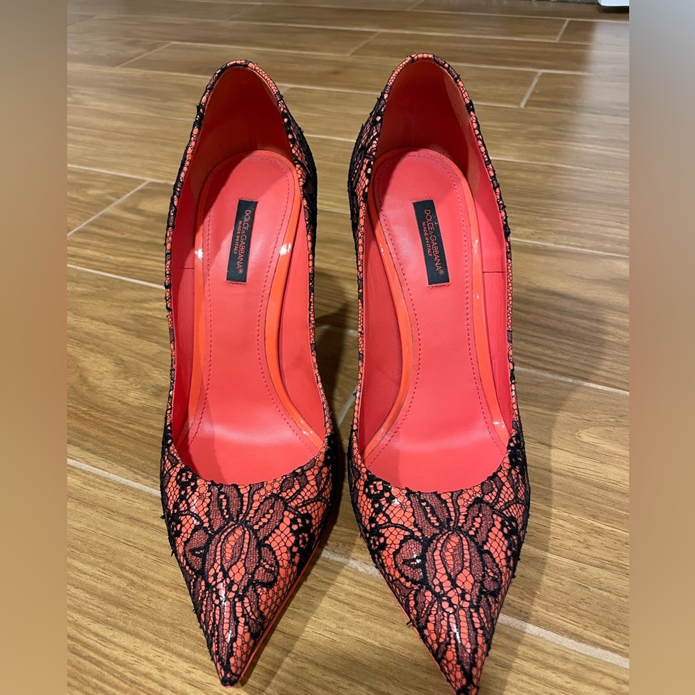 Dolce&Gabbana red and black lace and red bottom high heels dressy shoes